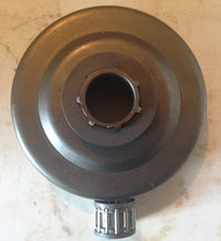 Load image into Gallery viewer, Fits Husqvarna 50, 51, 55, 55 Rancher Replacement Sprocket .325 7 Tooth NIB